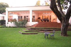  4Living Guesthouse  Йоханнесбург